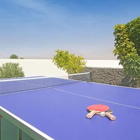 Villa Playa Blanca Sleeps 8 Pool Air Con Wifi *